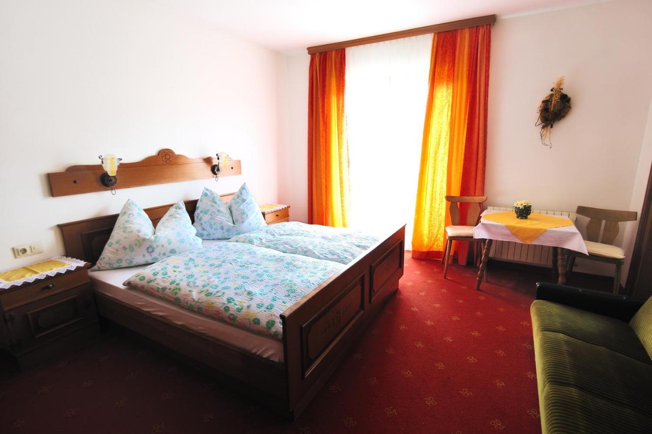 Buttermilchalm Bed & Breakfast Sankt Martin am Tennengebirge Bagian luar foto